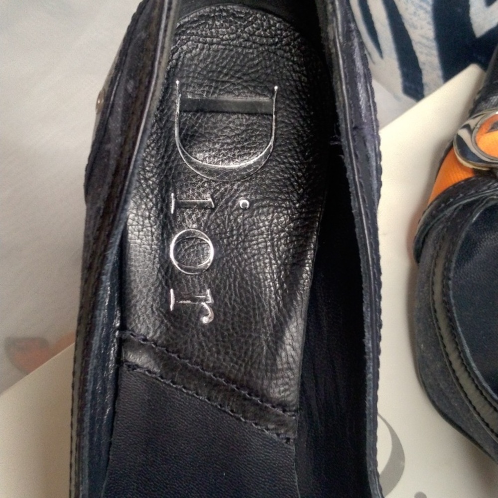 Christian Dior 7.5 ladies shoes Pre❤️ Authentic - Picture 3 of 6